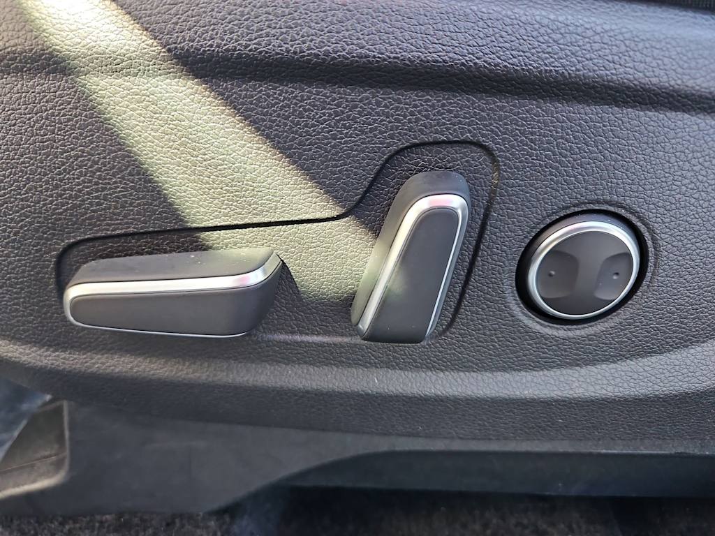 Thumbnail: 2023 Hyundai Palisade - 26