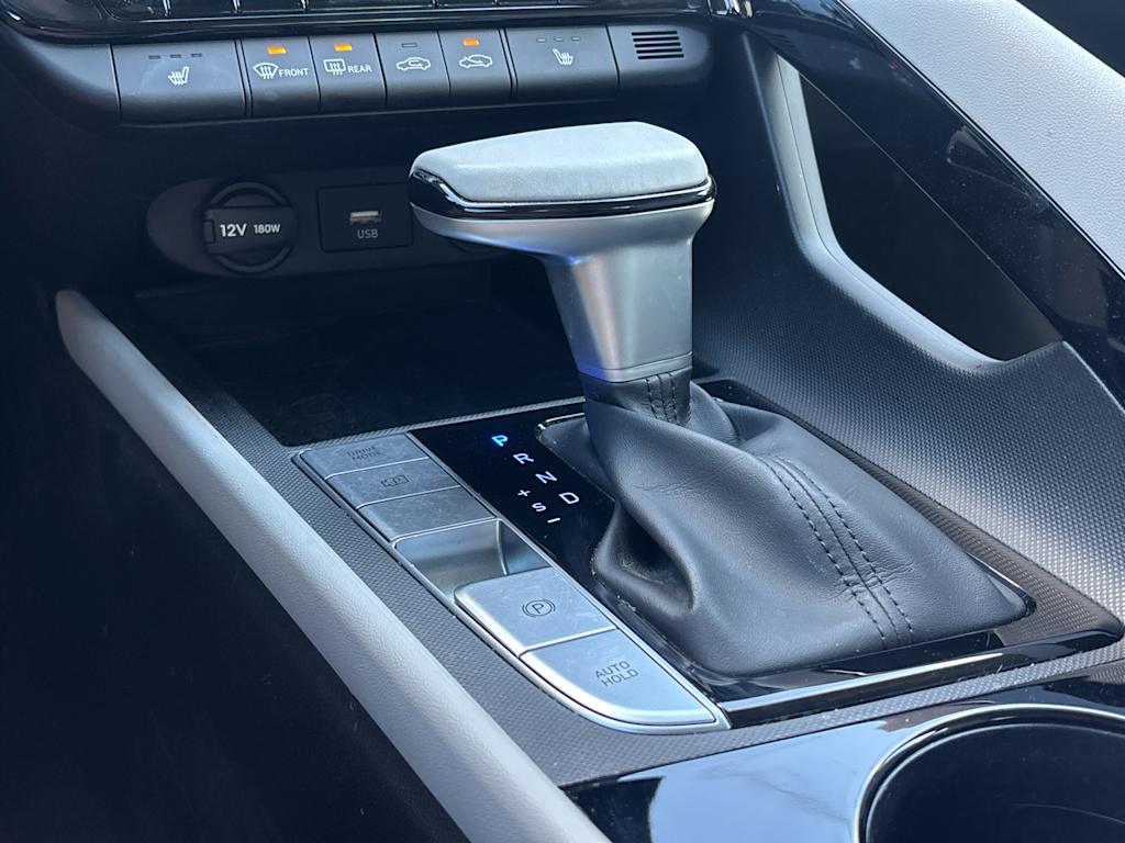 Thumbnail: 2023 Hyundai Elantra - 10