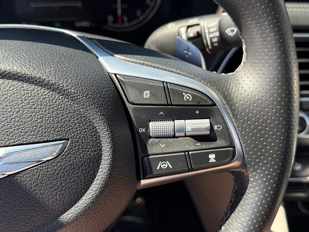 Thumbnail: 2022 Genesis G70 - 26