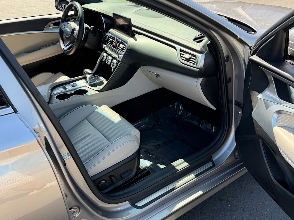 Thumbnail: 2022 Genesis G70 - 31