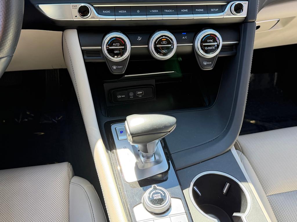 Thumbnail: 2021 Genesis G70 - 14