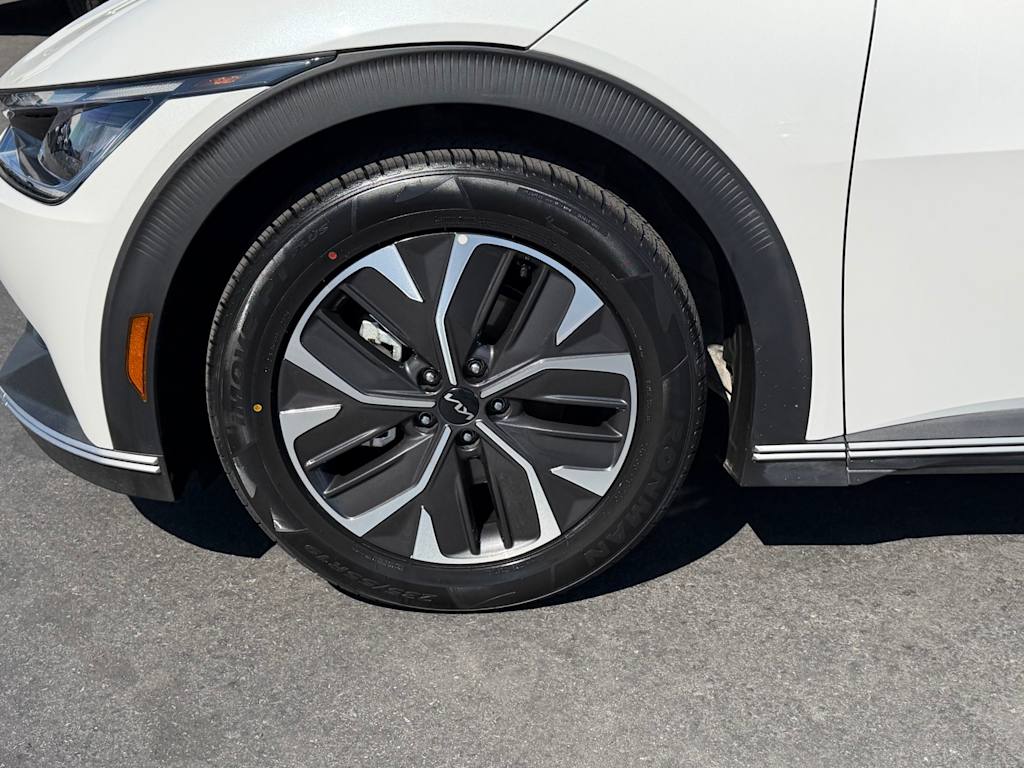 Thumbnail: 2024 Kia EV6 - 8