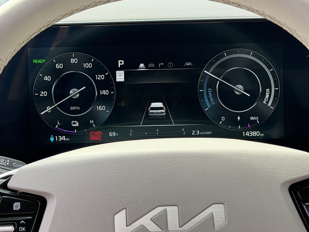 Thumbnail: 2023 Kia Niro - 15