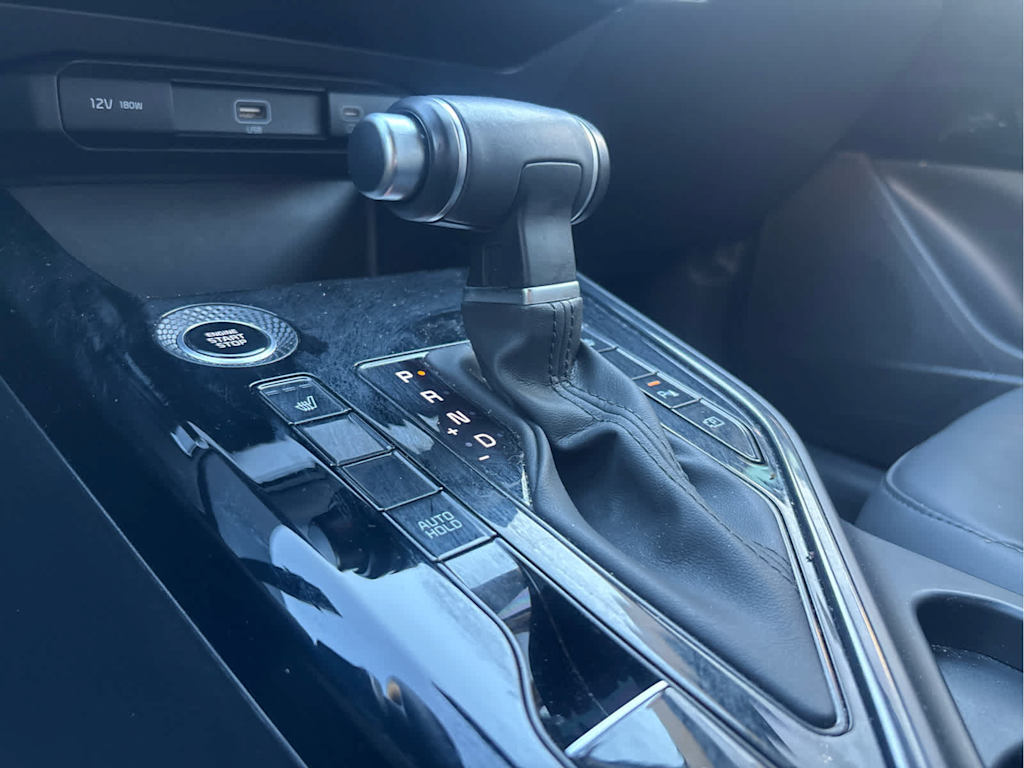 Thumbnail: 2025 Kia Niro - 9