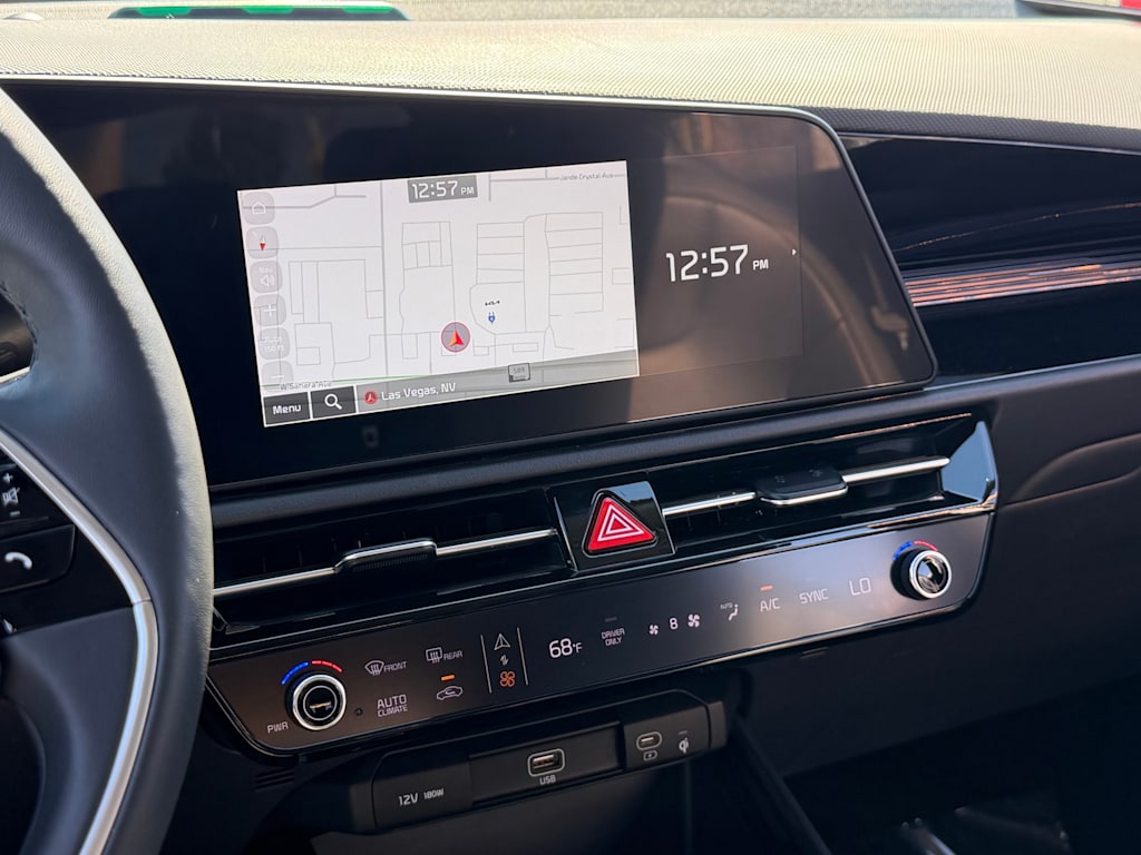 Thumbnail: 2023 Kia Niro - 13