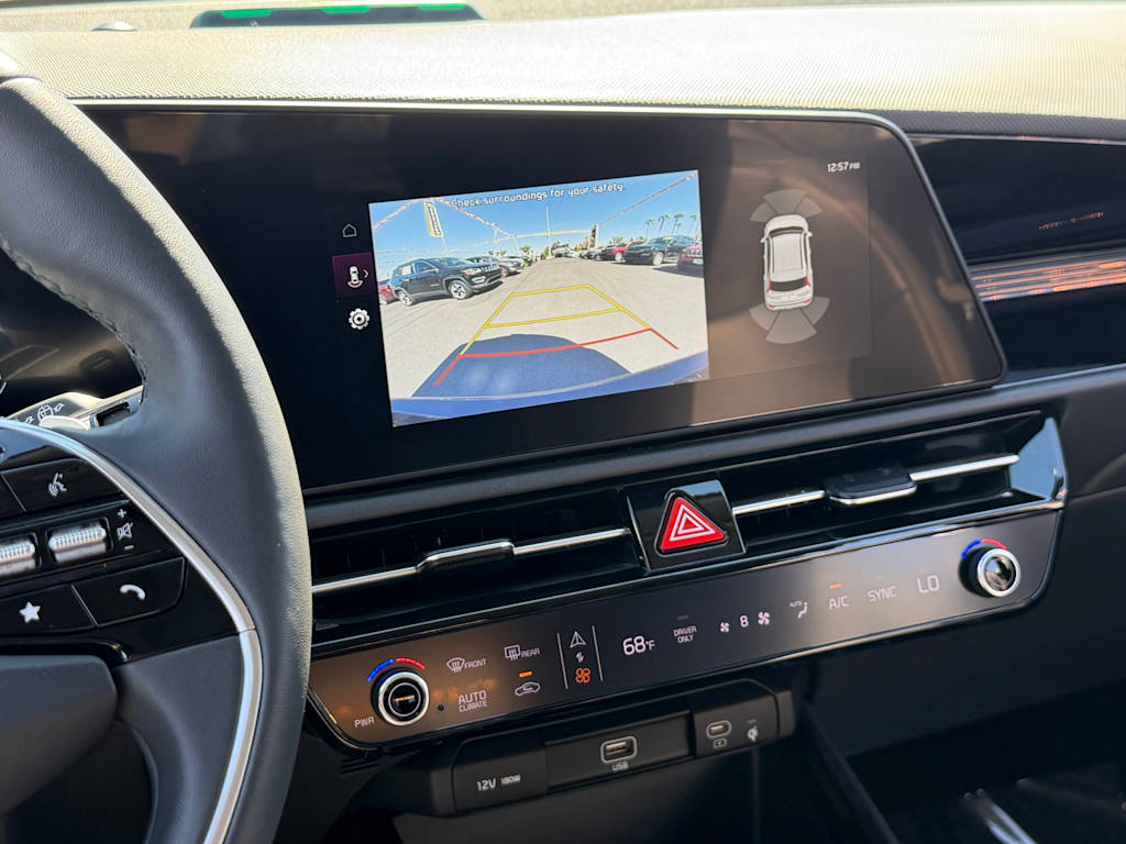 Thumbnail: 2023 Kia Niro - 25
