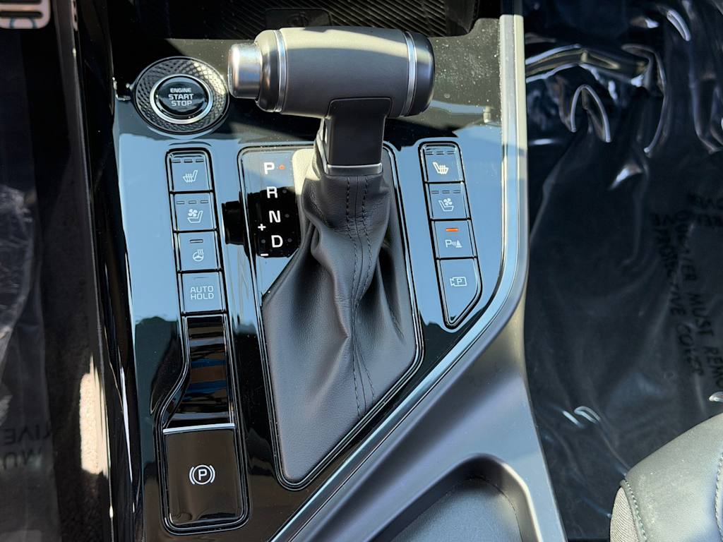 Thumbnail: 2023 Kia Niro - 13