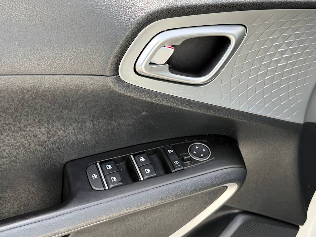 Thumbnail: 2021 Kia Soul - 22