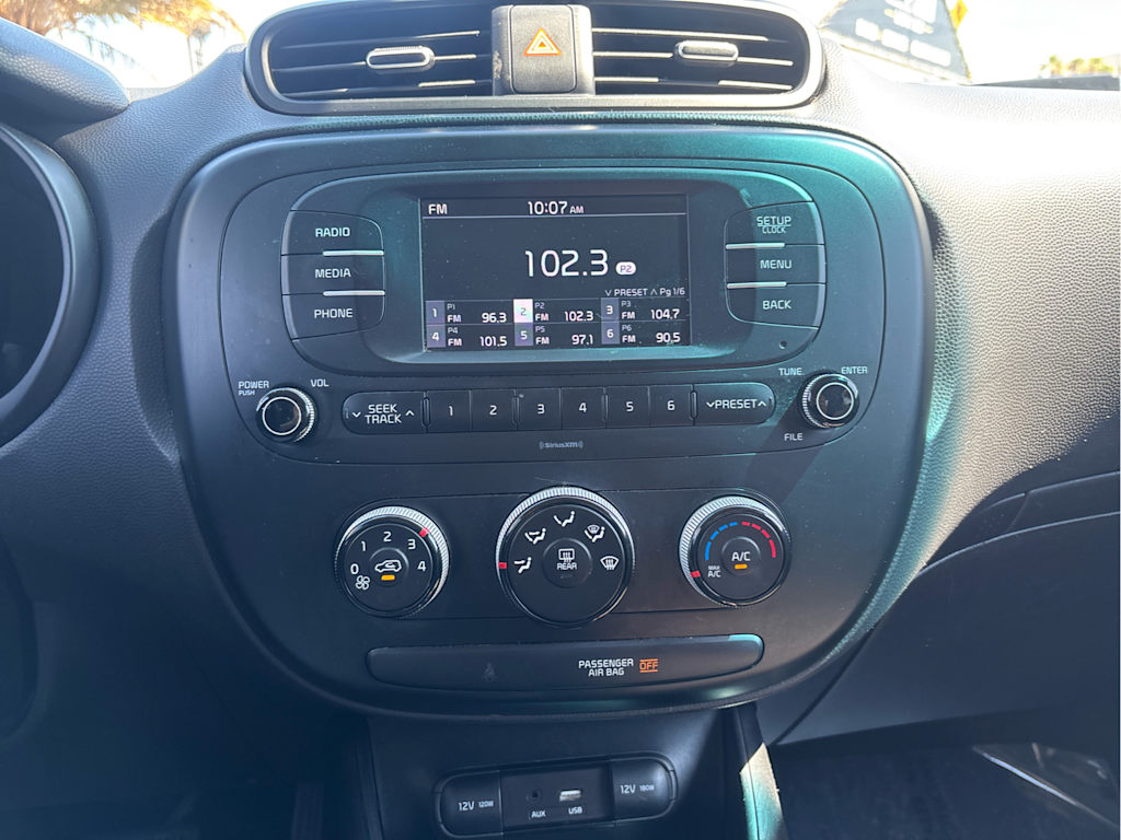 Thumbnail: 2017 Kia Soul - 10