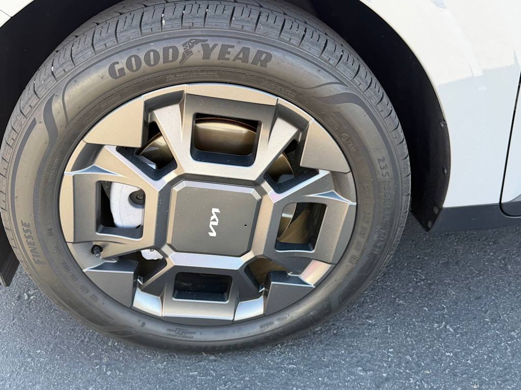 Thumbnail: 2026 Kia Carnival - 8