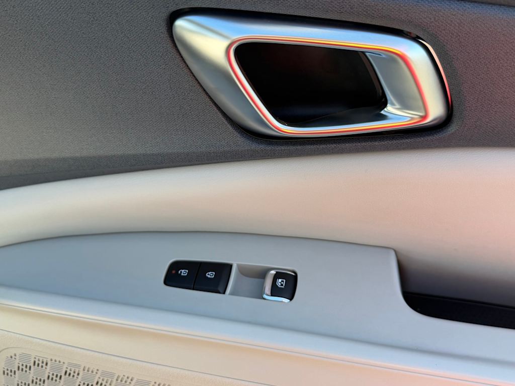 Thumbnail: 2026 Kia Carnival - 32