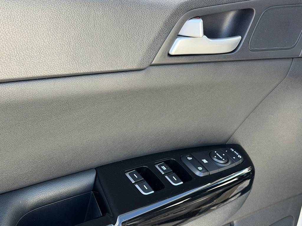 Thumbnail: 2021 Kia Sportage - 22