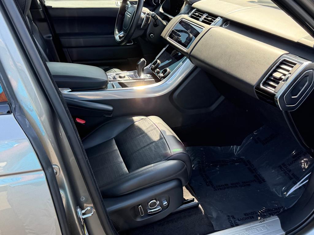 Thumbnail: 2019 Land Rover Range Rover Sport - 10