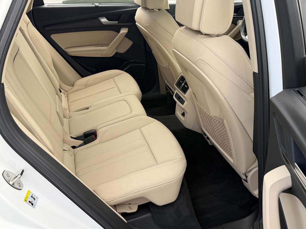 Thumbnail: 2021 Audi Q5 - 28