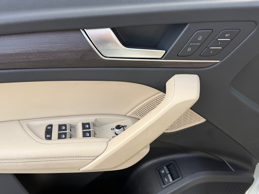 Thumbnail: 2021 Audi Q5 - 21