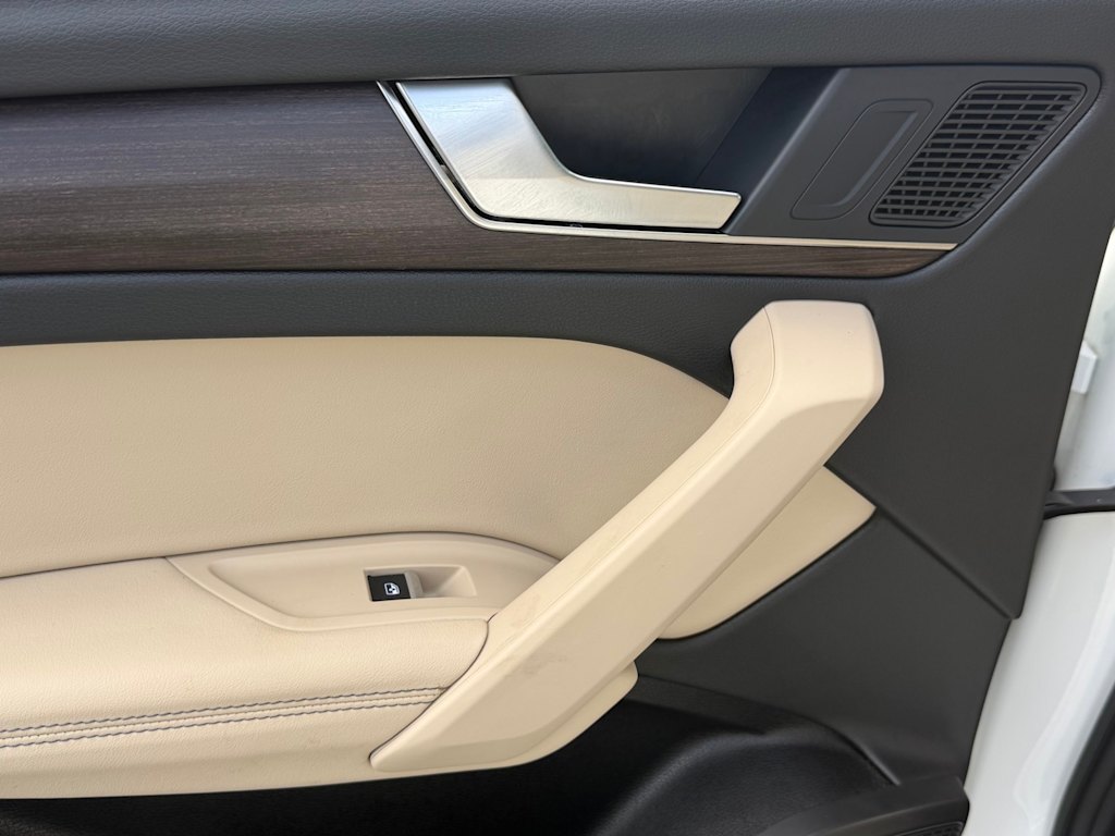 Thumbnail: 2021 Audi Q5 - 27