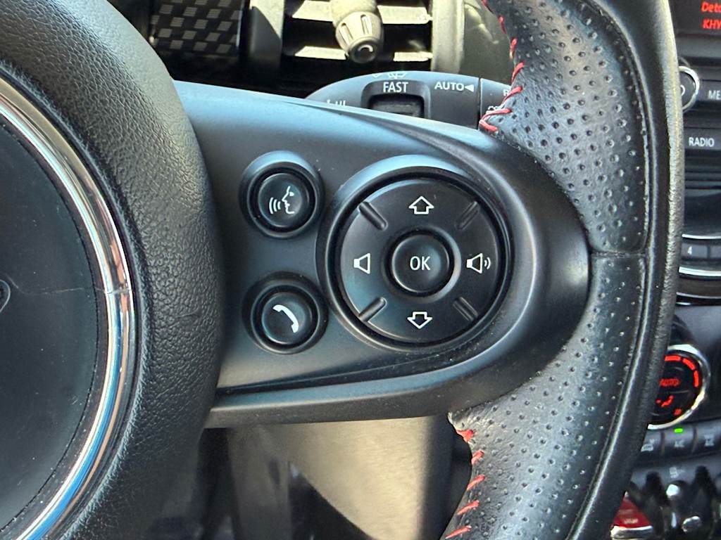 Thumbnail: 2015 MINI Cooper - 25
