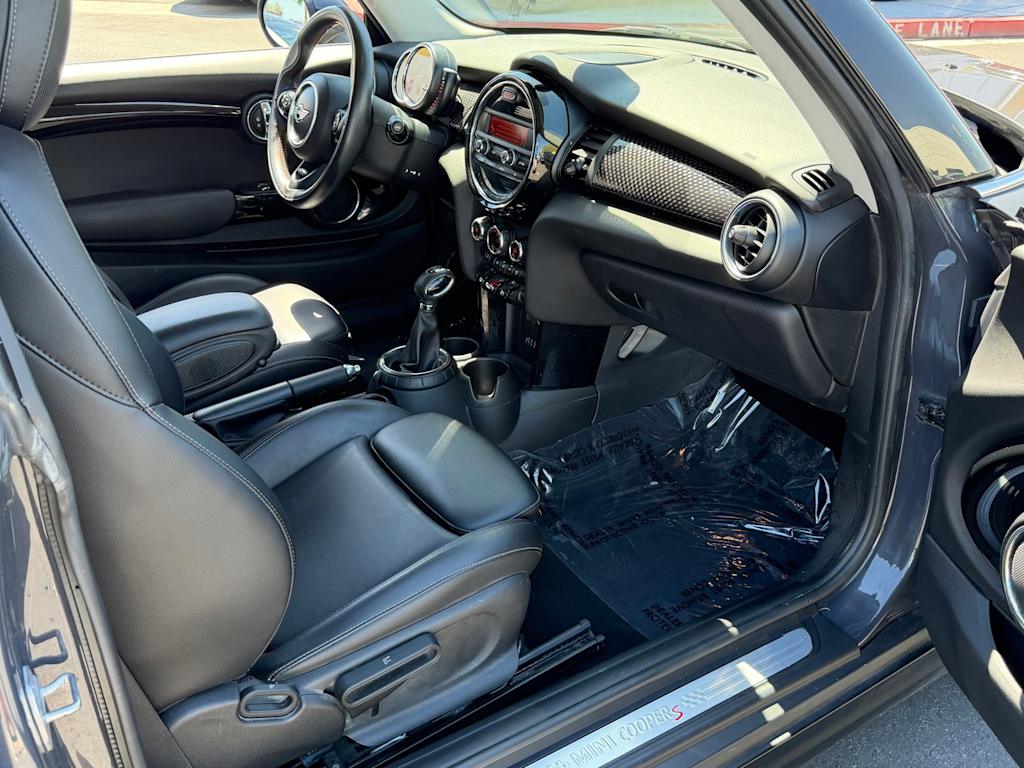 Thumbnail: 2015 MINI Cooper - 30