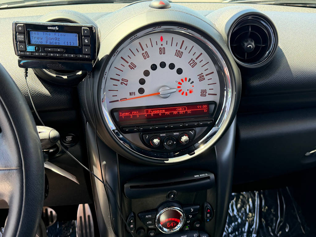 Thumbnail: 2013 MINI Cooper Countryman - 12
