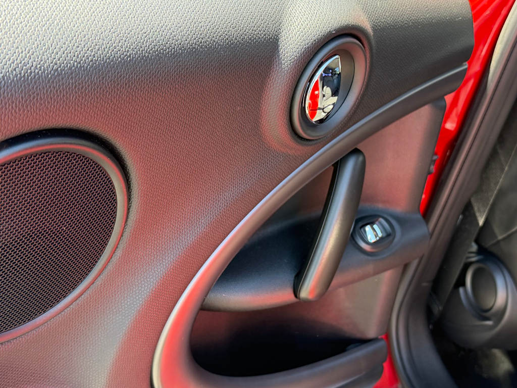 Thumbnail: 2013 MINI Cooper Countryman - 24