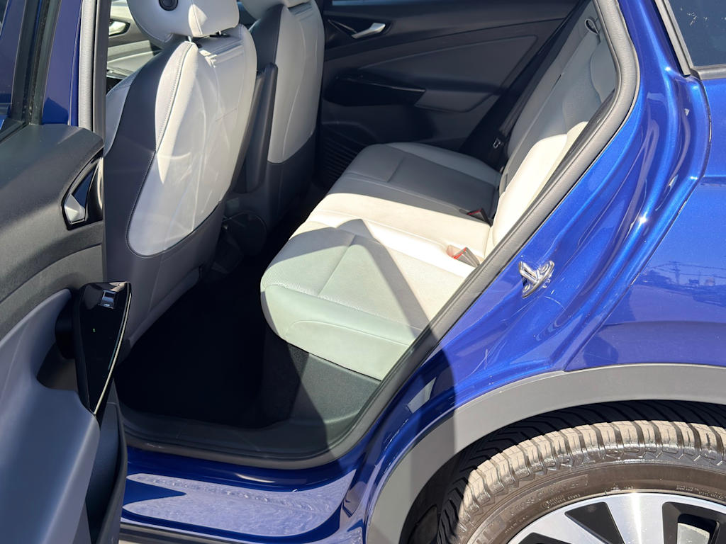 Thumbnail: 2021 Volkswagen ID.4 - 12