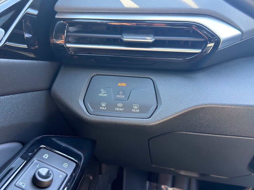 Thumbnail: 2021 Volkswagen ID.4 - 22