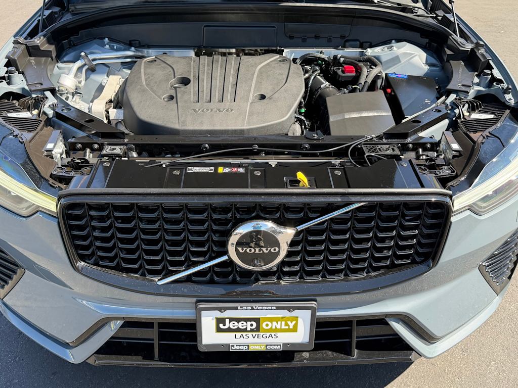 Thumbnail: 2023 Volvo XC60 - 9