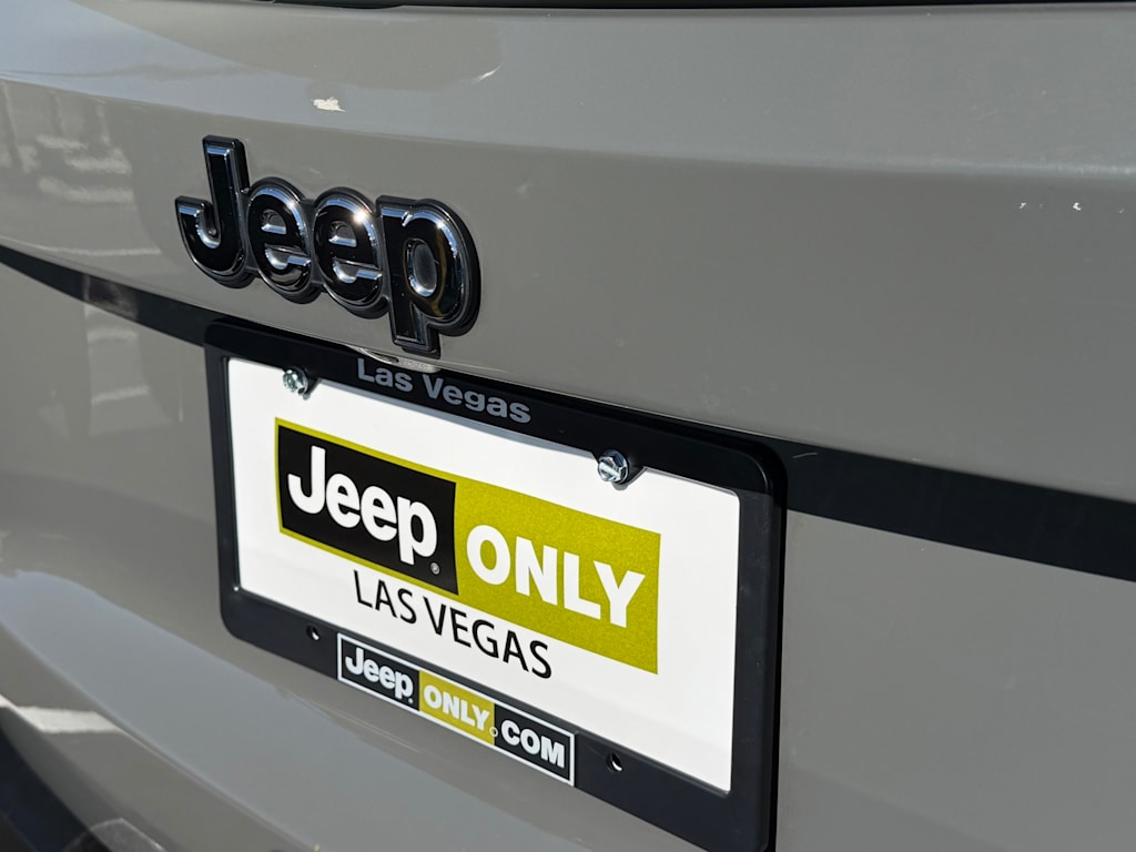 Thumbnail: 2020 Jeep Renegade - 7