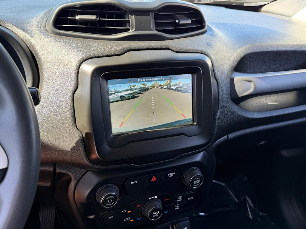 Thumbnail: 2020 Jeep Renegade - 13