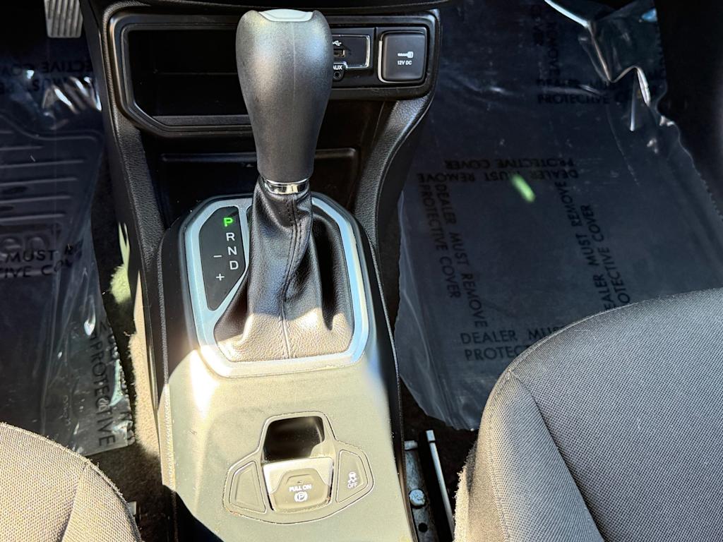 Thumbnail: 2020 Jeep Renegade - 14
