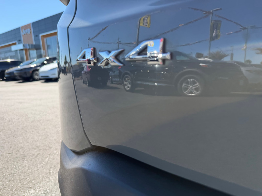 Thumbnail: 2021 Jeep Renegade - 7