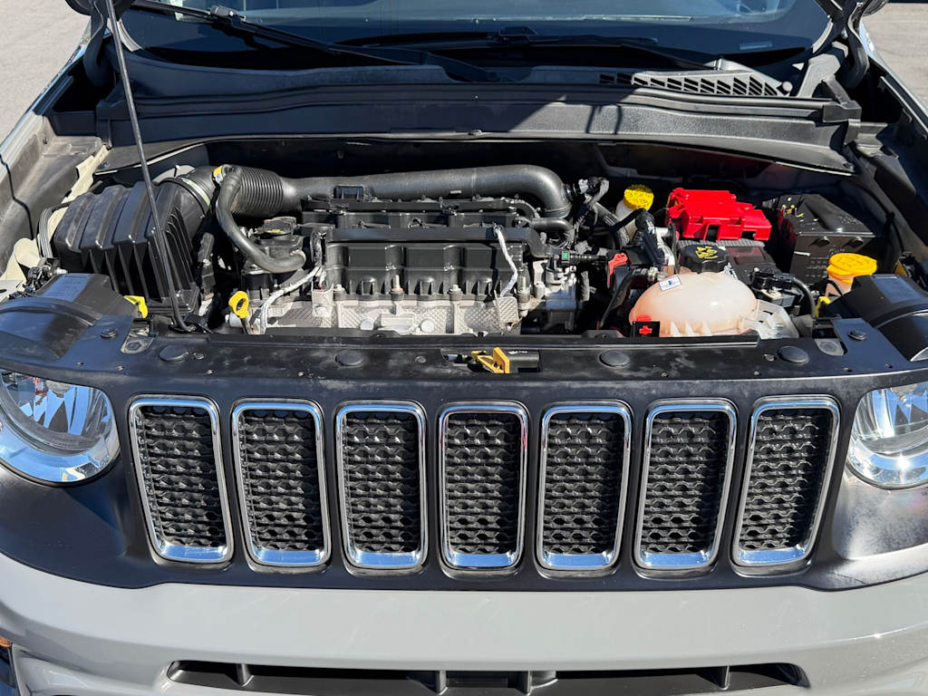Thumbnail: 2021 Jeep Renegade - 9