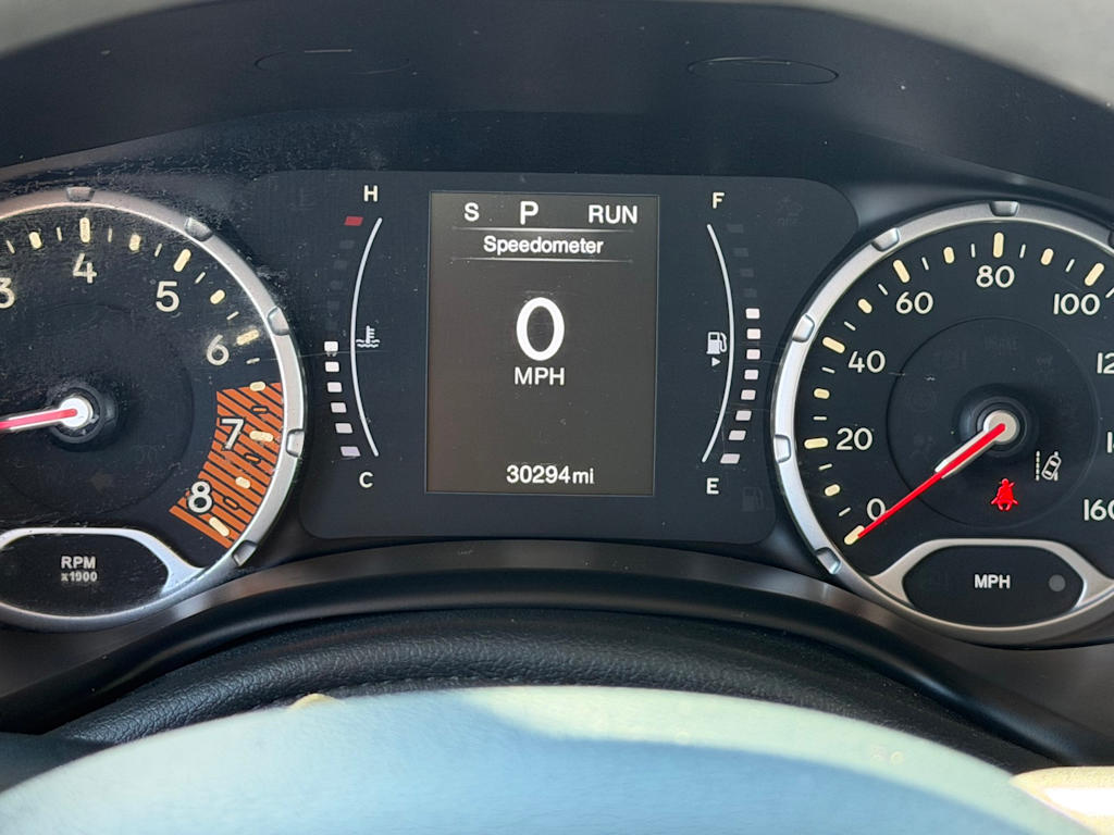 Thumbnail: 2021 Jeep Renegade - 15