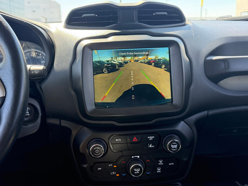 Thumbnail: 2022 Jeep Renegade - 27