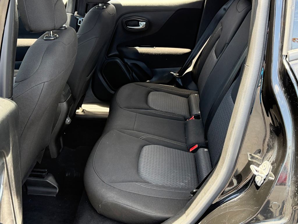 Thumbnail: 2021 Jeep Renegade - 11