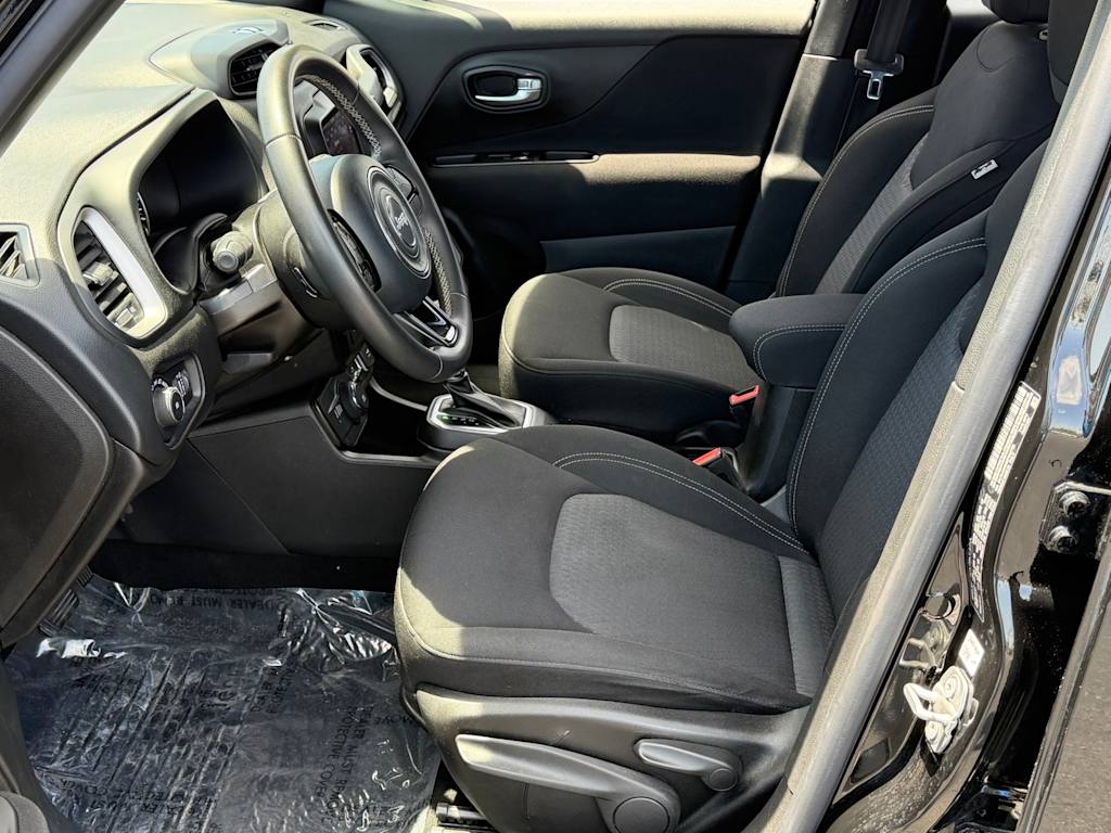 Thumbnail: 2021 Jeep Renegade - 10