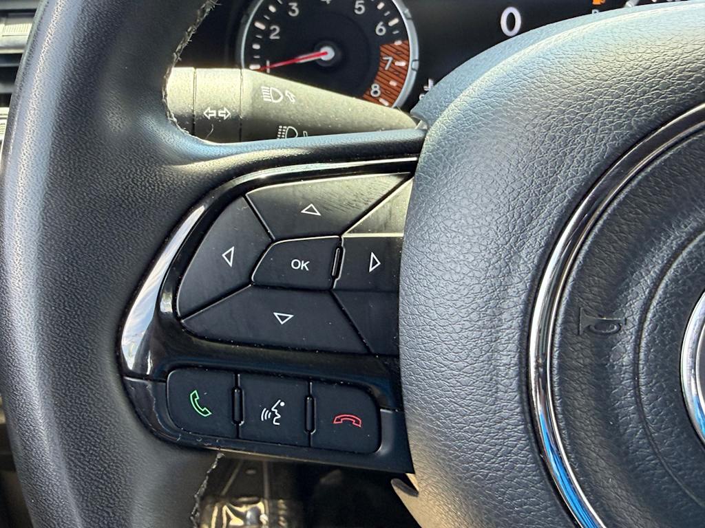 Thumbnail: 2021 Jeep Renegade - 23