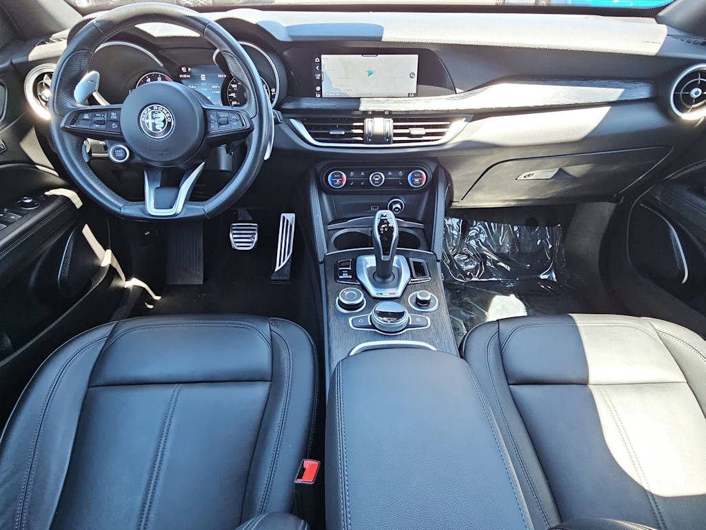 Thumbnail: 2022 Alfa Romeo Stelvio - 9