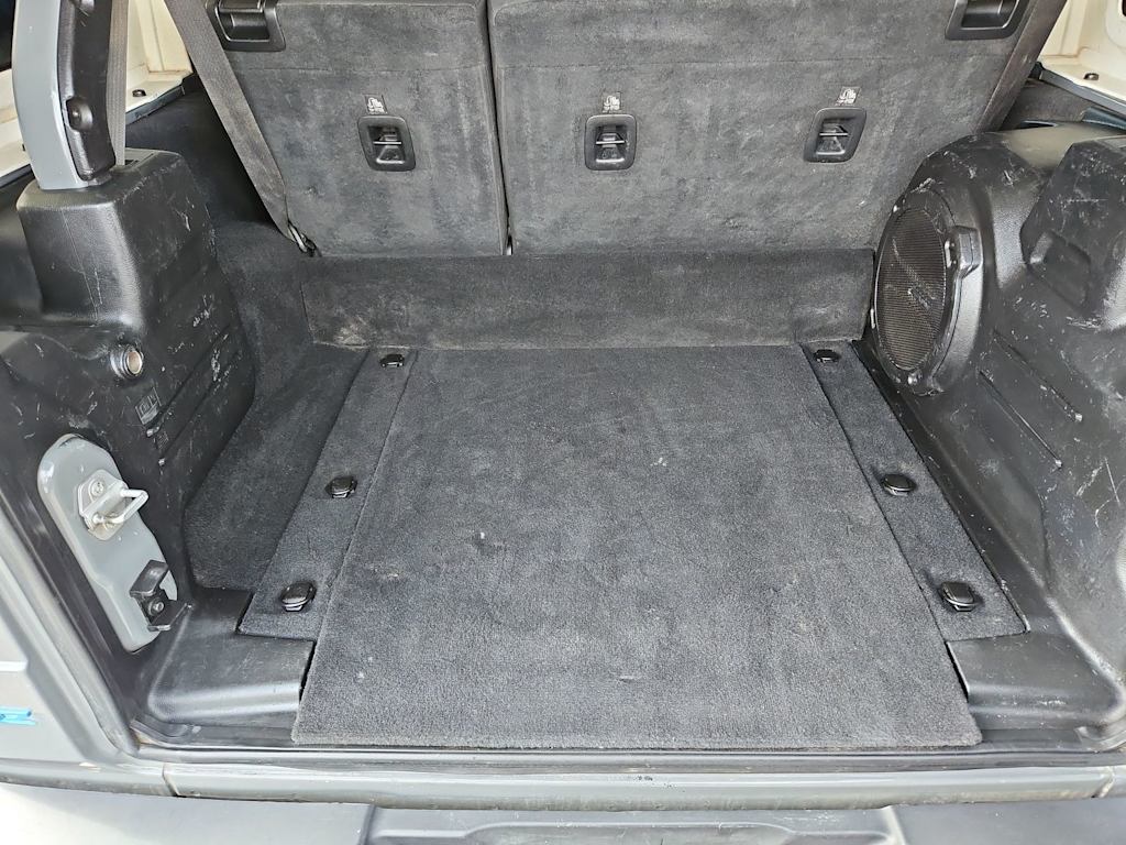 Thumbnail: 2021 Jeep Wrangler - 17