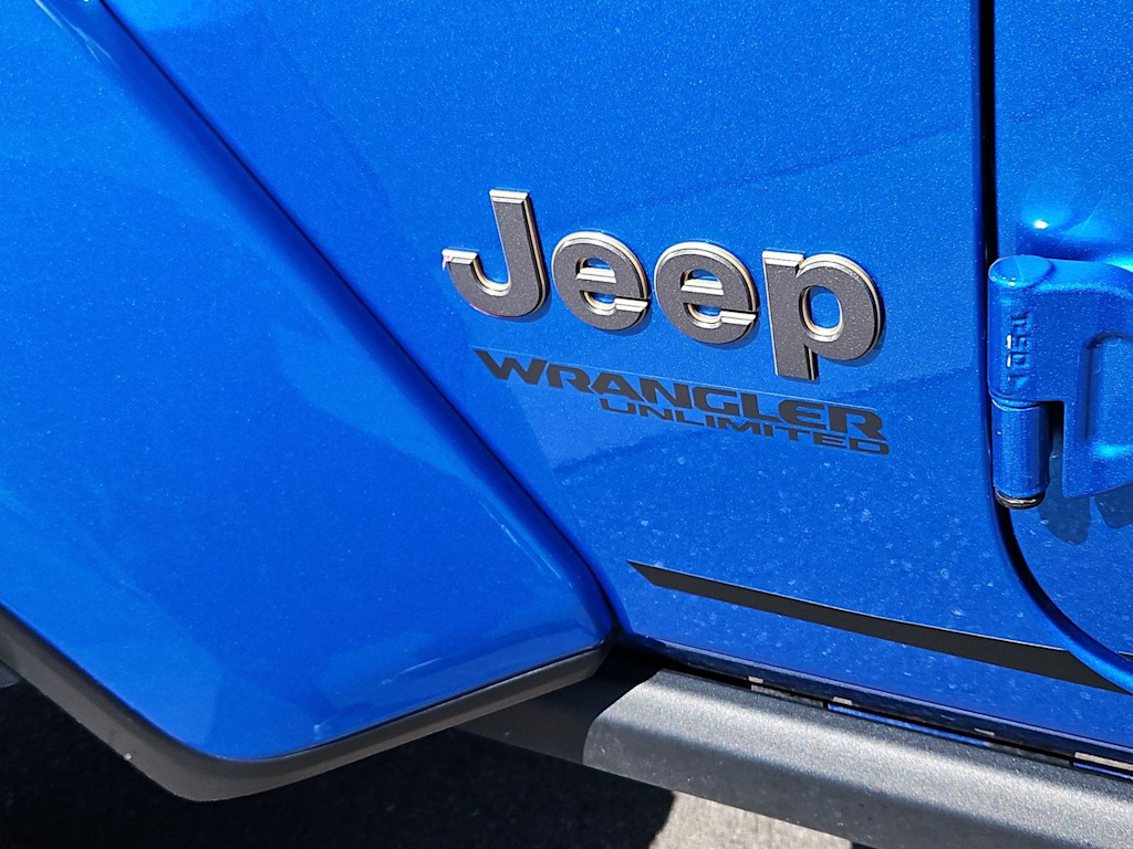 Thumbnail: 2022 Jeep Wrangler - 26