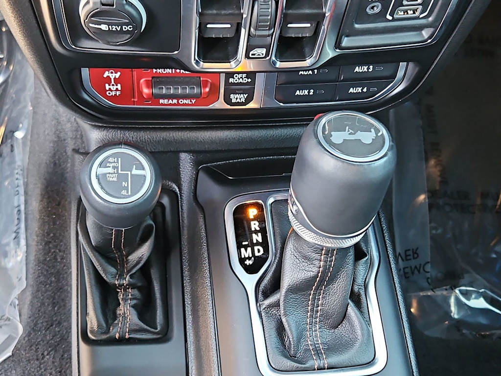 Thumbnail: 2022 Jeep Wrangler - 33