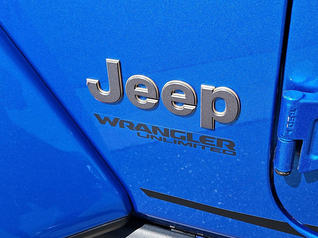 Thumbnail: 2022 Jeep Wrangler - 25