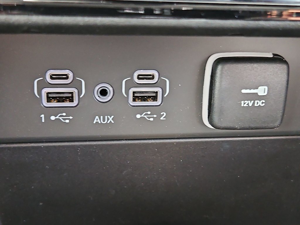 Thumbnail: 2023 Jeep Grand Cherokee - 31