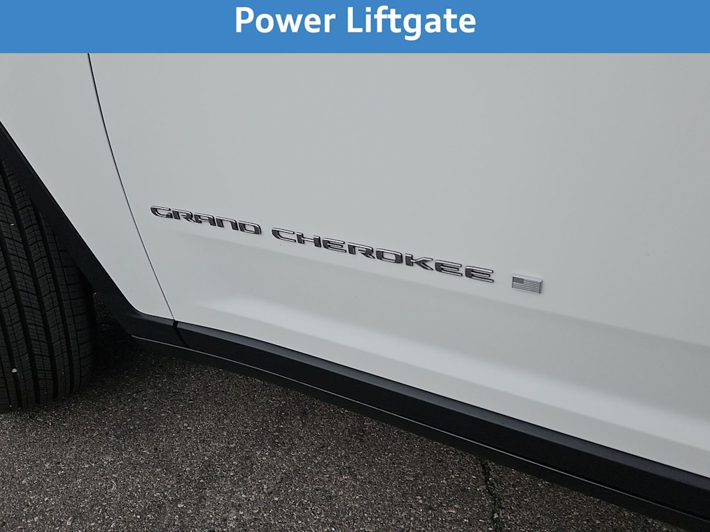 Thumbnail: 2023 Jeep Grand Cherokee - 24