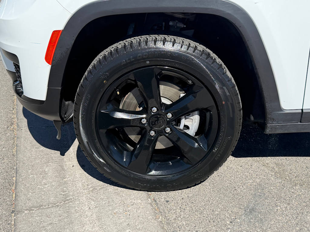 Thumbnail: 2023 Jeep Grand Cherokee L - 8