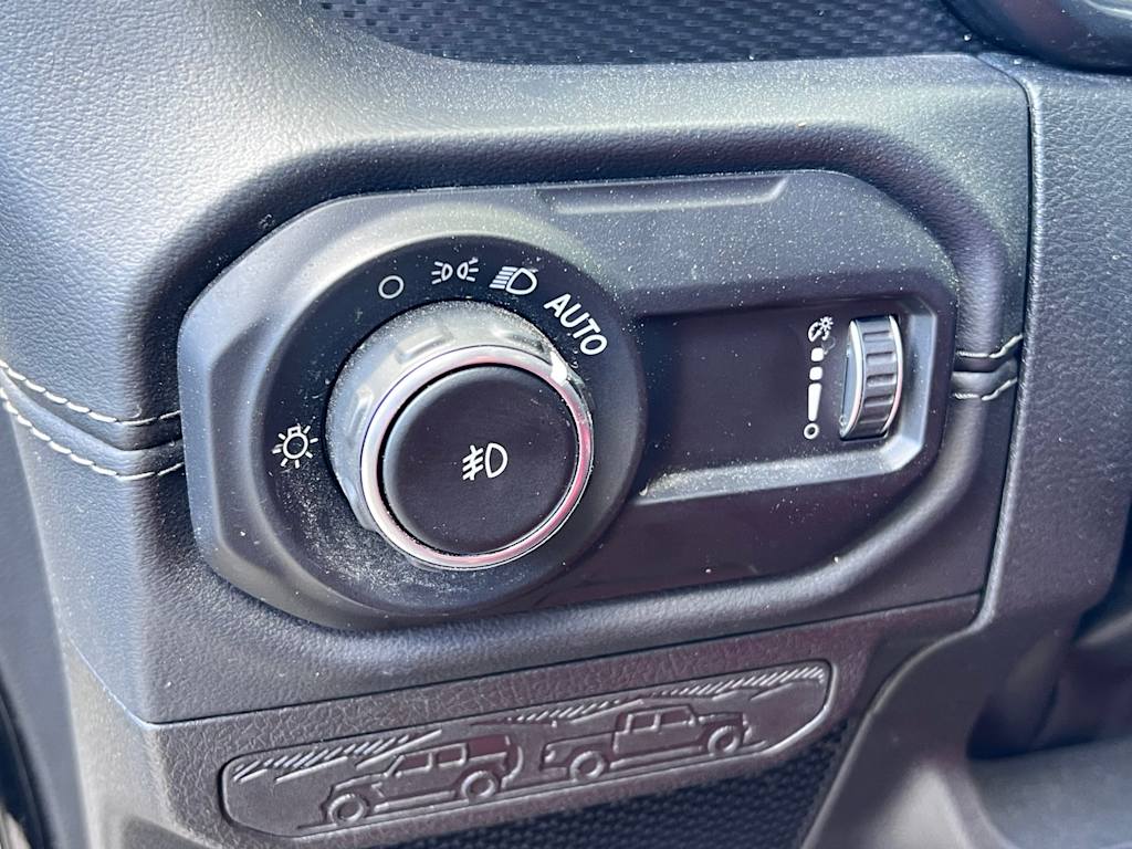 Thumbnail: 2024 Jeep Wrangler - 23
