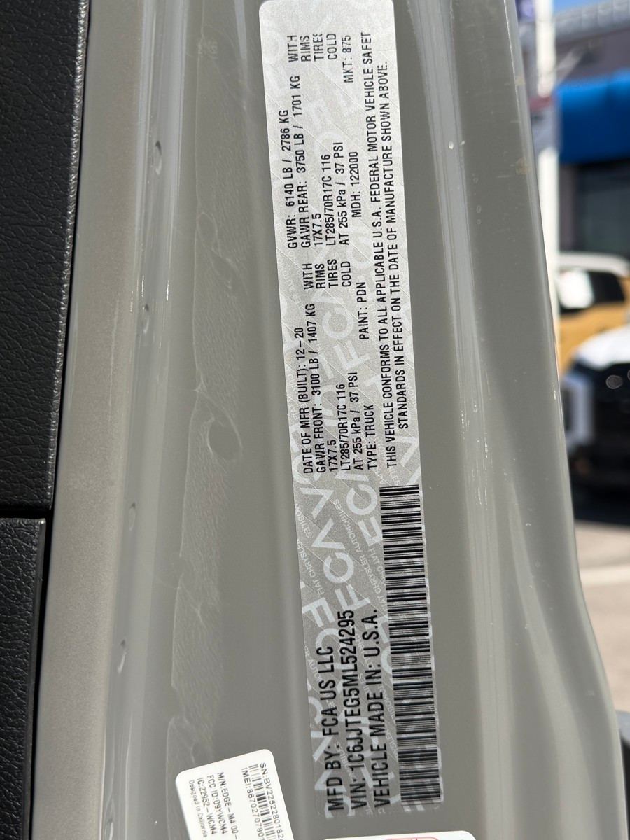 Thumbnail: 2021 Jeep Gladiator - 18