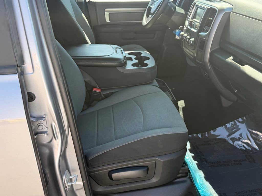Thumbnail: 2021 RAM 1500 - 34