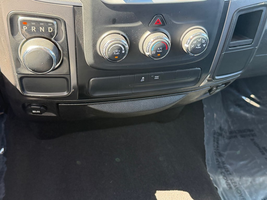 Thumbnail: 2021 RAM 1500 - 28