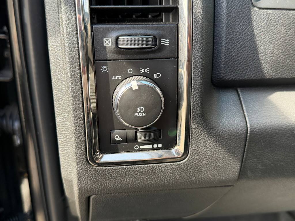 Thumbnail: 2017 RAM 1500 - 23